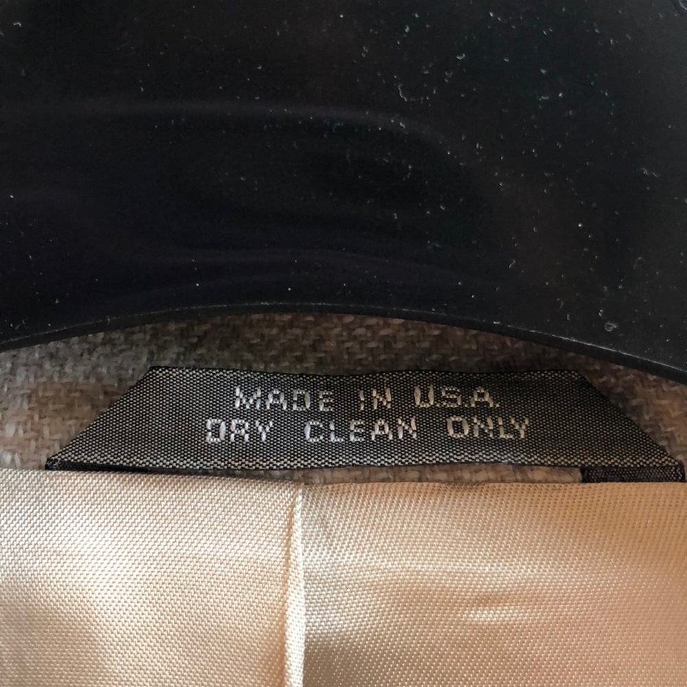 Suit Jacket - Picture 4 of 5